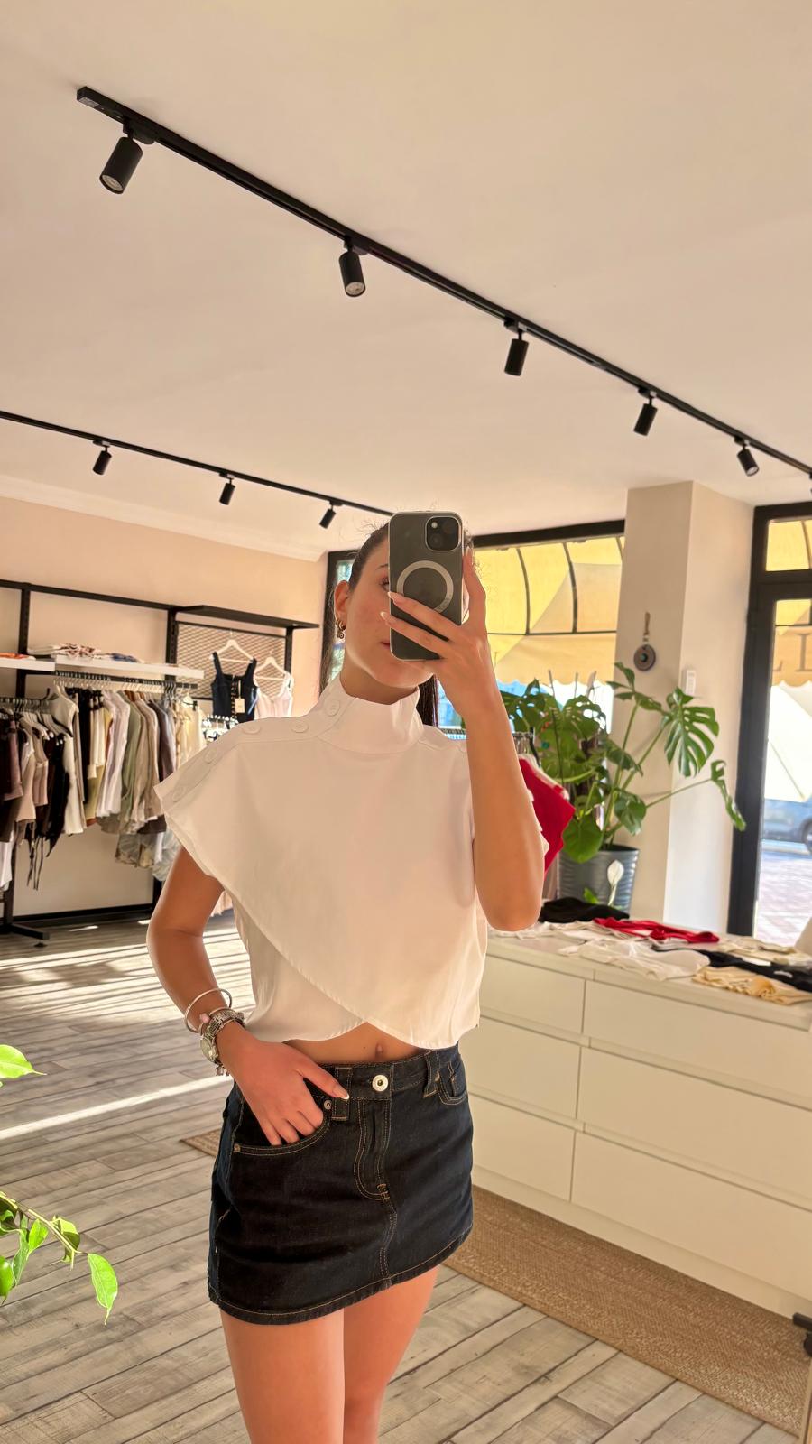 Crop Omuz Detaylı Bluz